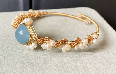 Luxurious 14k Gold Sapphire Bracelet