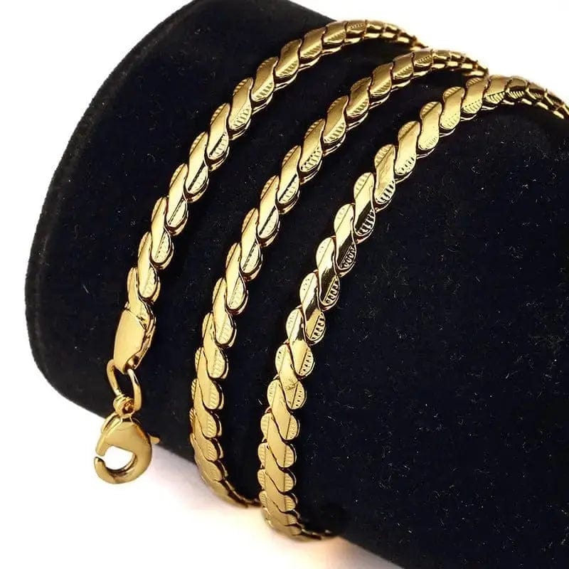 55cm Unisex Fashion Gold Necklace on a black roll