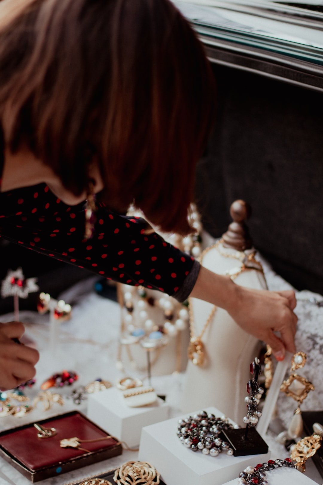 Tips for Buying Vintage Jewelry