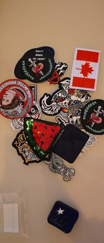 ☠️10–50pcs Skull & Punk Iron-On Patches – Mixed Embroidered Appliques for Jackets, Bags & DIY Clothing Repair