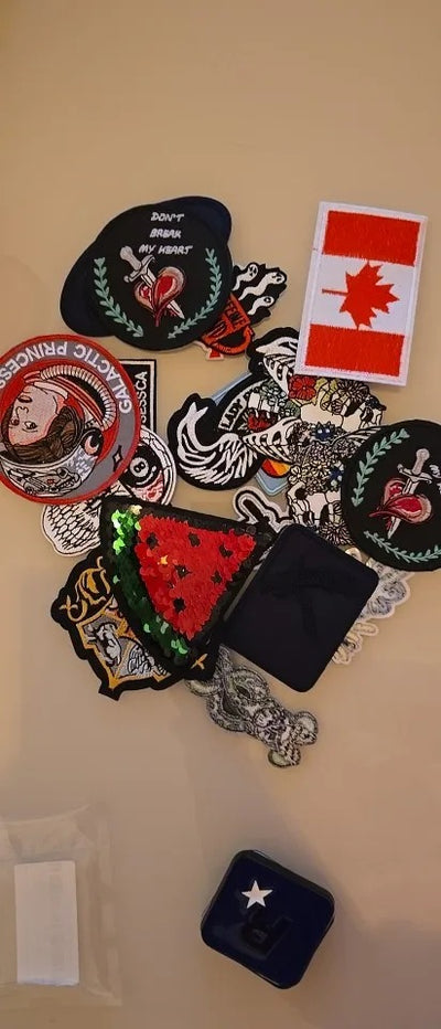 ☠️10–50pcs Skull & Punk Iron-On Patches – Mixed Embroidered Appliques for Jackets, Bags & DIY Clothing Repair