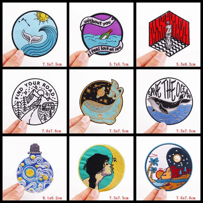 Collection of various round stickers held by hands, with dimensions displayed.