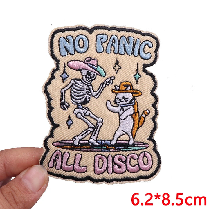 Rose Skull Patch — Punk Iron-On Embroidery - Style 