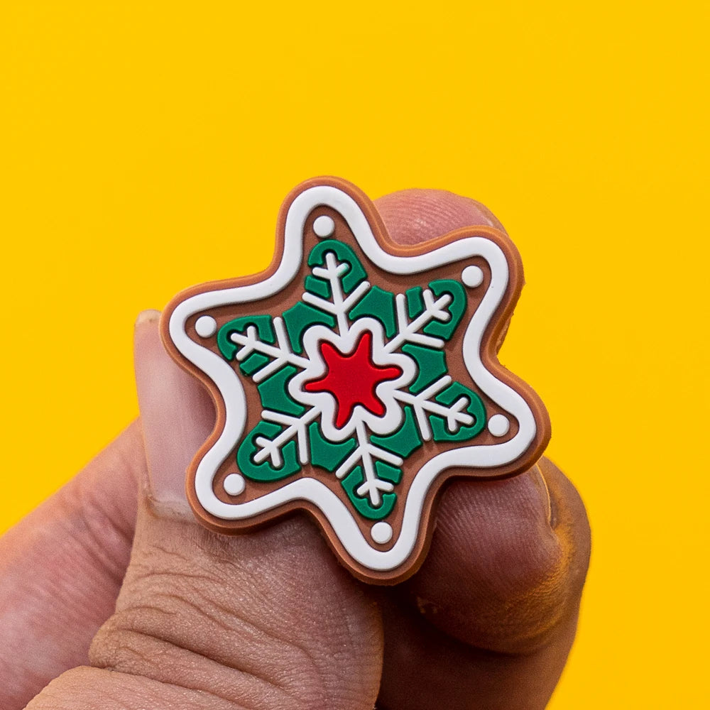 🎄Christmas Shoe Charms – 10/20/50/100PCS Random Holiday PVC Clog Accessories for Kids & Adults