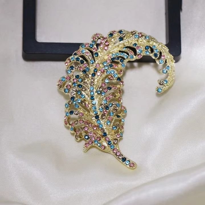 High-End Shining Crystal Feather Brooch – Elegant Rhinestone Pin for Women