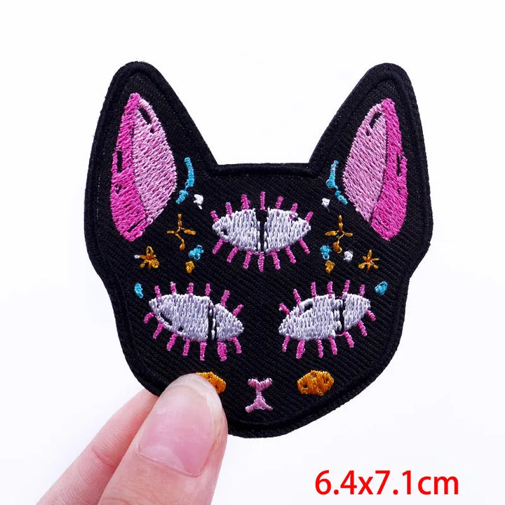 Embroidered patch of a cat&