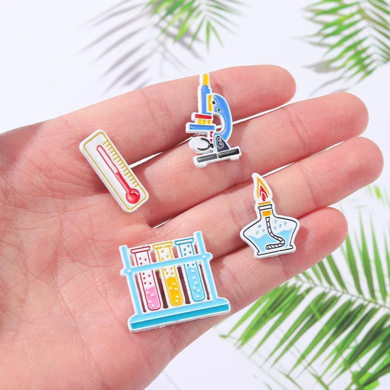 🔬10–50pcs Science Lab Enamel Pins – Random Beakers, Microscopes & Test Tubes