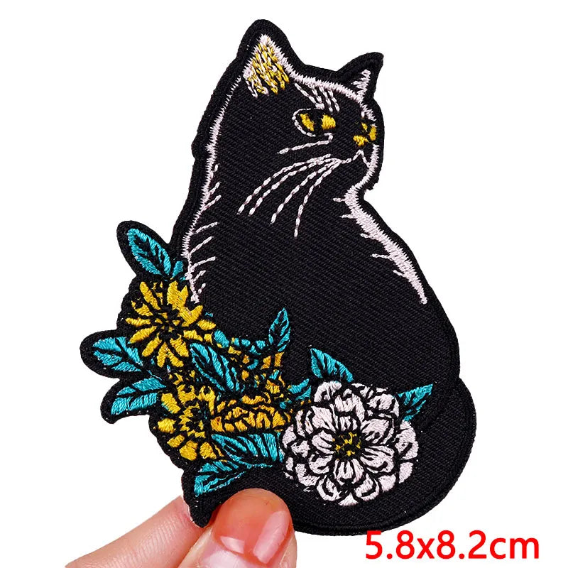 🃏 Tarot Cat Patch — Funny Iron-On Embroidered Badge