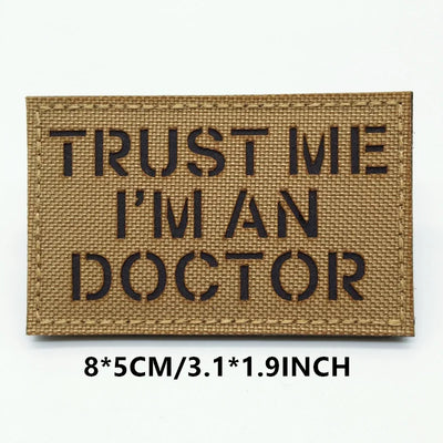 Doormat with 'Trust me, I'm an doctor' text on a white background