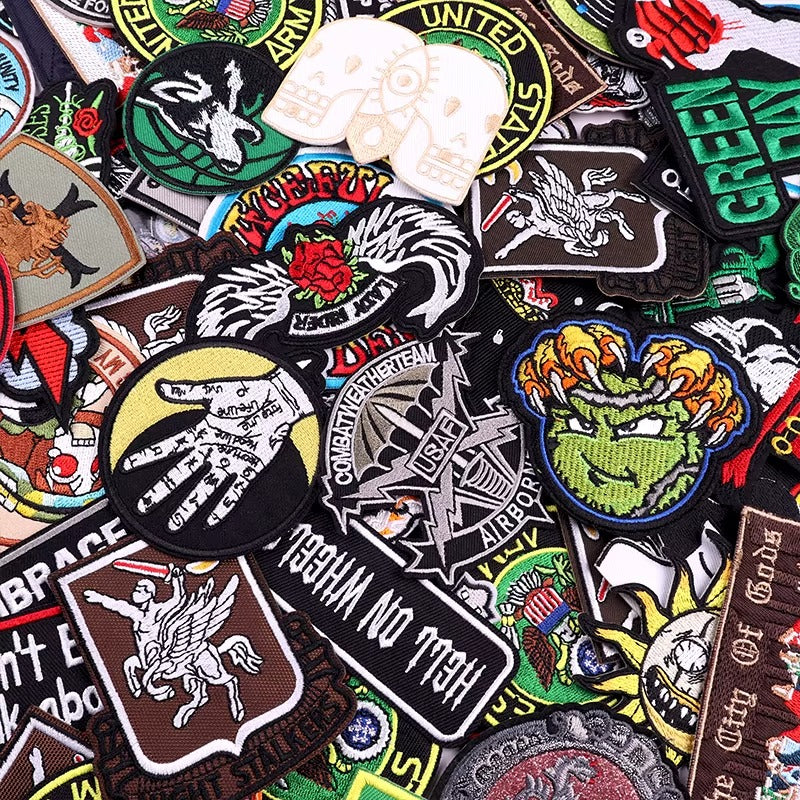 ☠️10–50pcs Skull & Punk Iron-On Patches – Mixed Embroidered Appliques for Jackets, Bags & DIY Clothing Repair