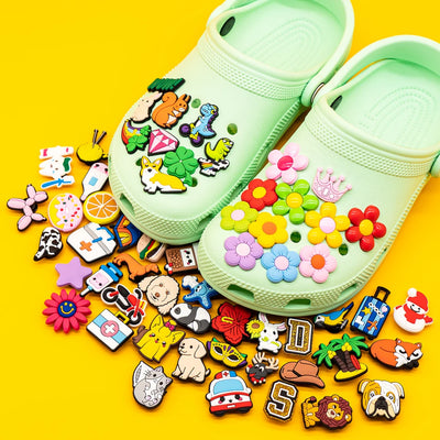 🌈20/50/100pcs Kawaii Shoe Charms – Random Cartoon Animals & Cute Icons for Crocs, Clogs & Bags