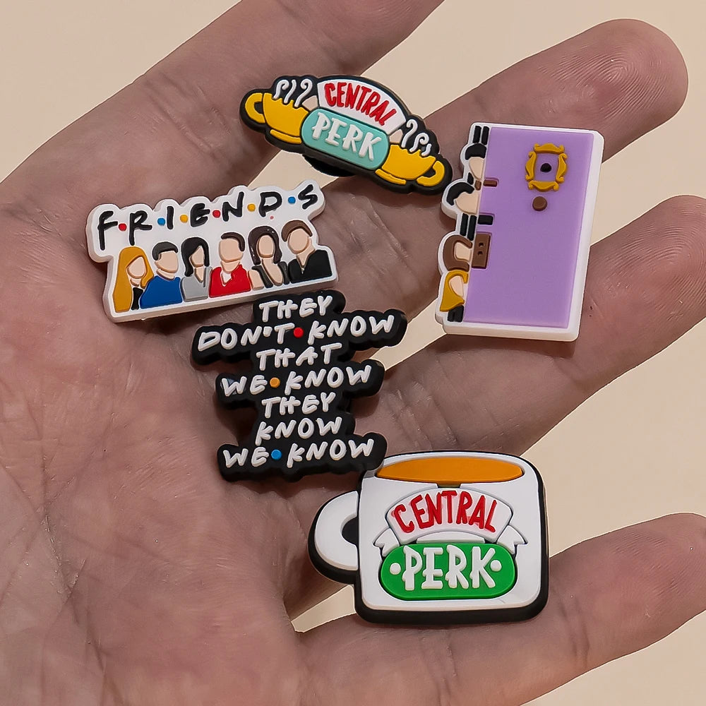 ☕28pcs Friends TV Show Shoe Charms – Iconic Quotes, Characters & Symbols for Clogs & Gifts
