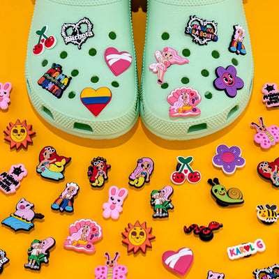 🌈50pcs Karol G Shoe Charms – Mermaids, Hearts, Butterflies & “Mañana Será Bonito” Icons for Clogs