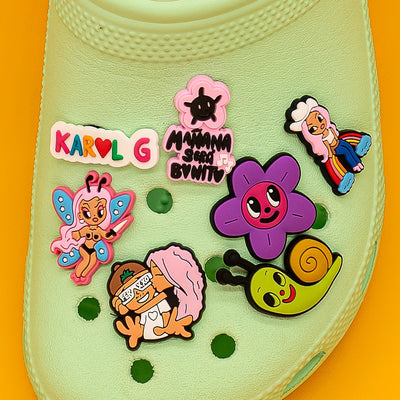 🌈50pcs Karol G Shoe Charms – Mermaids, Hearts, Butterflies & “Mañana Será Bonito” Icons for Clogs