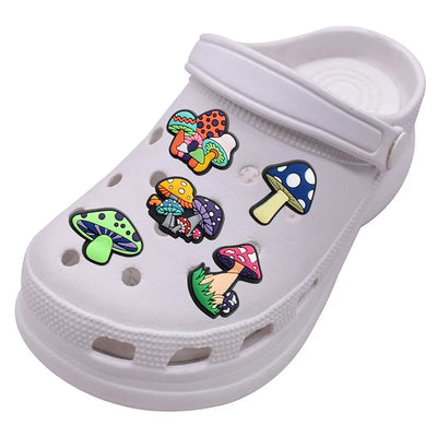 🍄20pcs Mushroom Shoe Charms – Colorful PVC Decorations for Clogs, Sandals & Bubble Slides