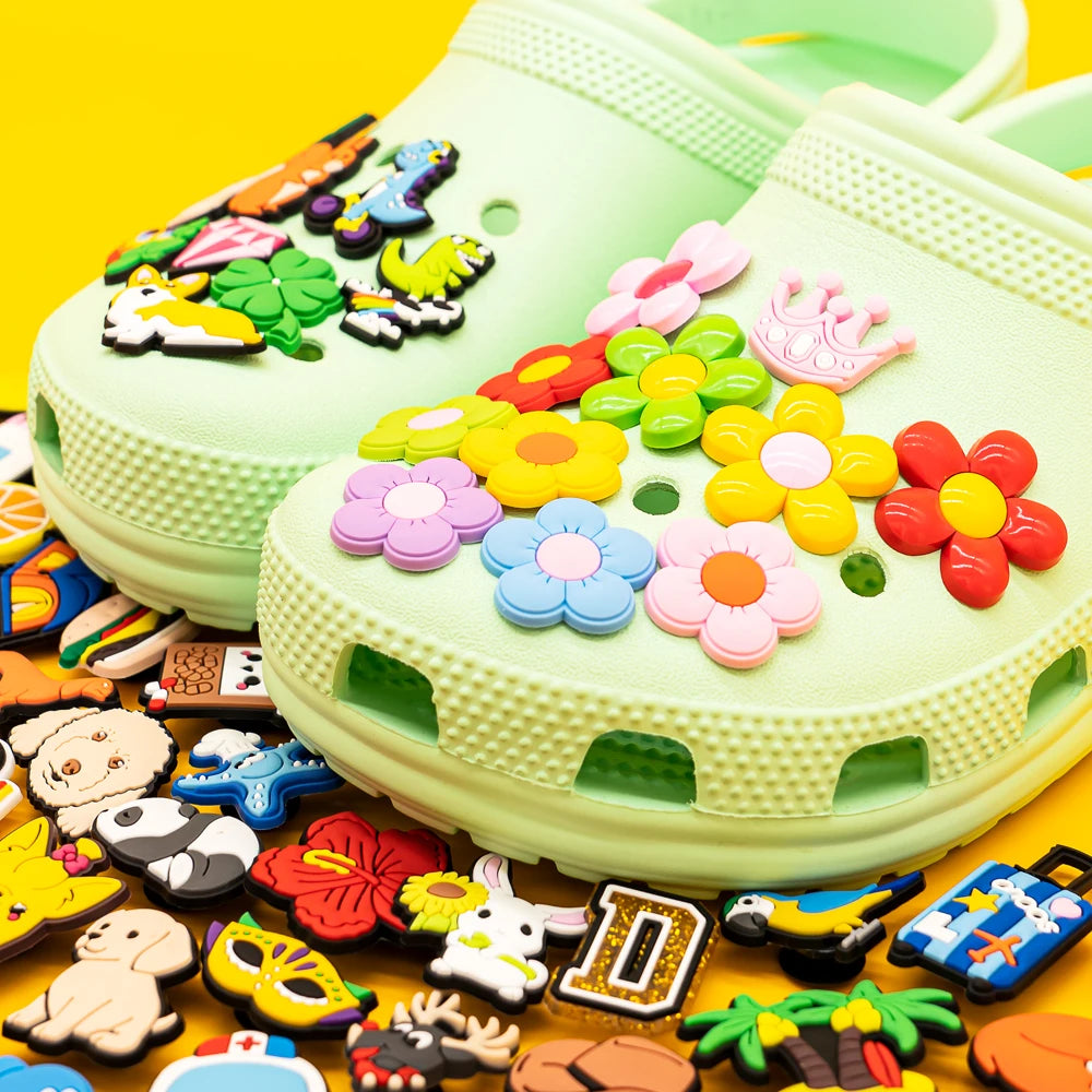 🌈20/50/100pcs Kawaii Shoe Charms – Random Cartoon Animals & Cute Icons for Crocs, Clogs & Bags