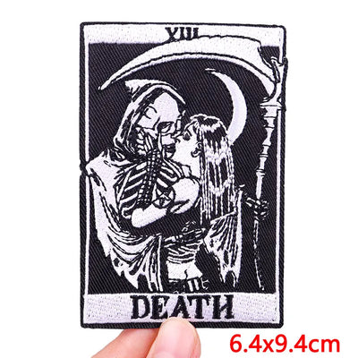 🃏 Tarot Cat Patch — Funny Iron-On Embroidered Badge