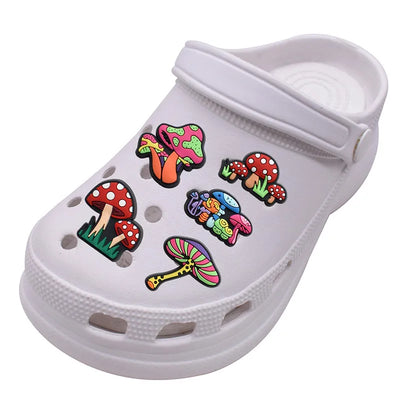 🍄20pcs Mushroom Shoe Charms – Colorful PVC Decorations for Clogs, Sandals & Bubble Slides