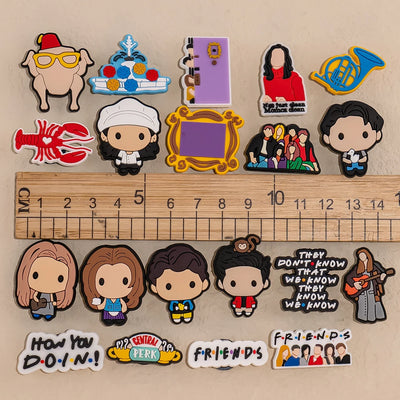 ☕28pcs Friends TV Show Shoe Charms – Iconic Quotes, Characters & Symbols for Clogs & Gifts