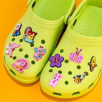 🌈50pcs Karol G Shoe Charms – Mermaids, Hearts, Butterflies & “Mañana Será Bonito” Icons for Clogs