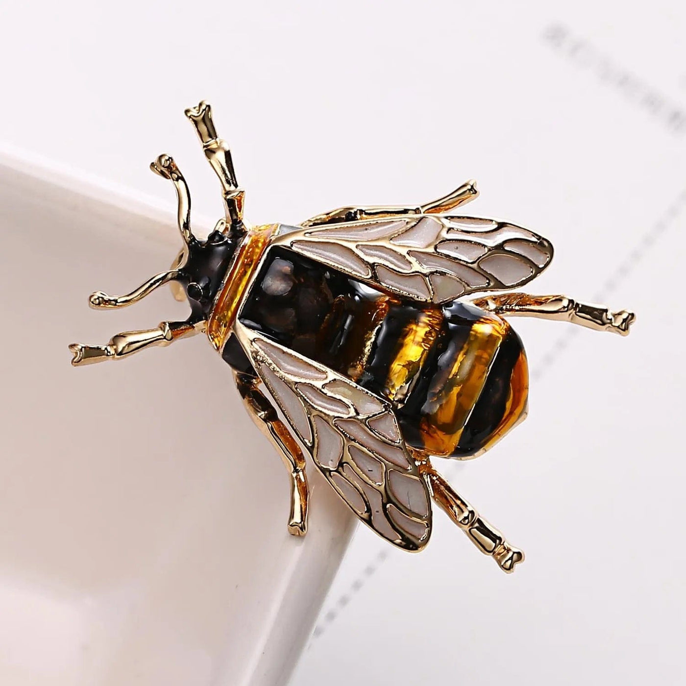 🌟 Alloy Oil Honey Bee Brooch Pin - Buzz with Style 🌟