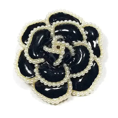 BROOCHITON Brooches Black Camellia Flowers Pearl Brooches on white background
