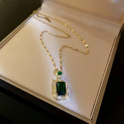 BROOCHITON jewelry Green / Necklaces Emerald Crystal necklace