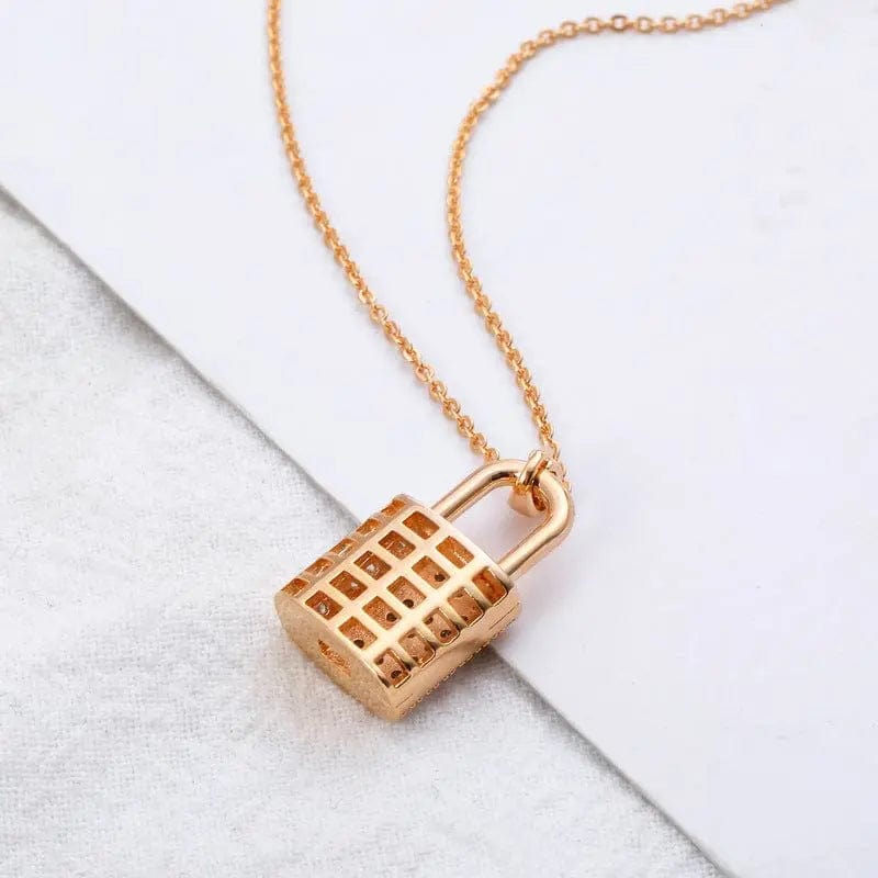 BROOCHITON Necklaces Gold Exquisite Love Lock Luxury Necklaces pendant close up view