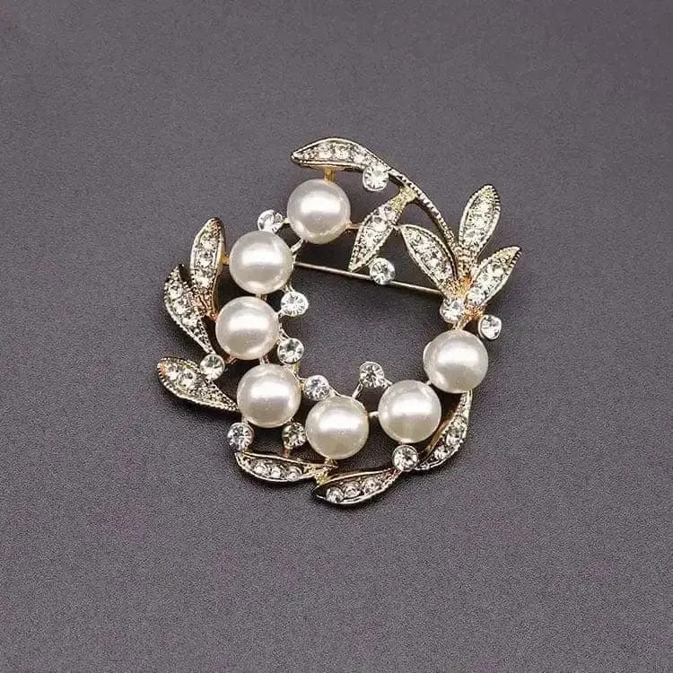 🌟 Korean Style Rhinestone Pearl Brooch - Timeless Elegance in Fashion 🌟