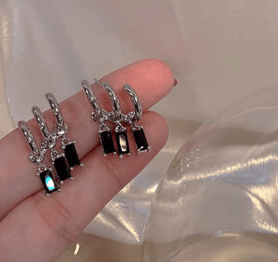 Luxury Meets Elegance: Diamond-Studded Pearl Earrings 💎
