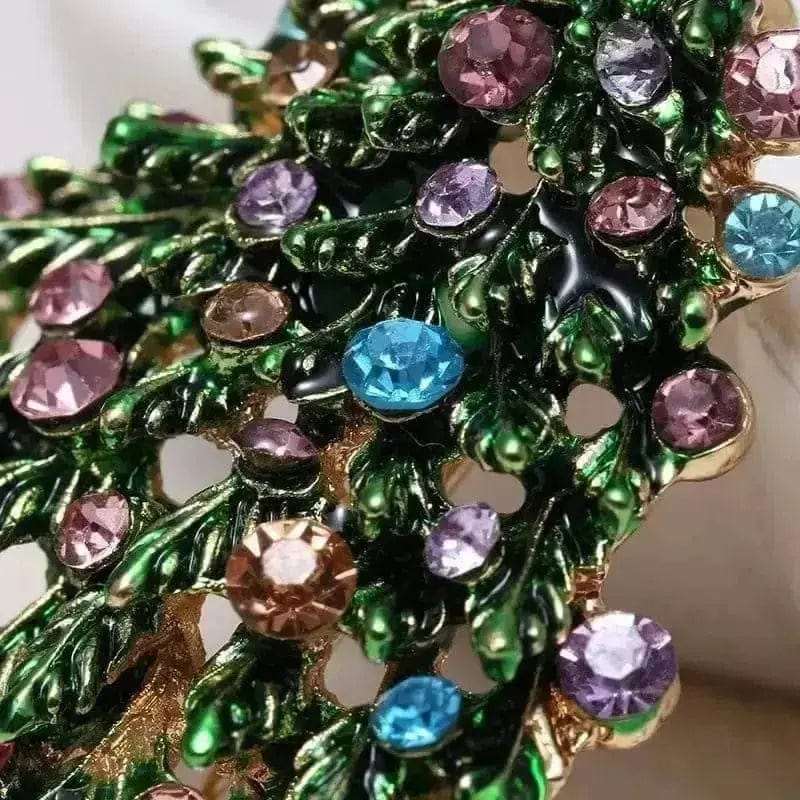 meiberry jewelry christmas tree brooch close up view
