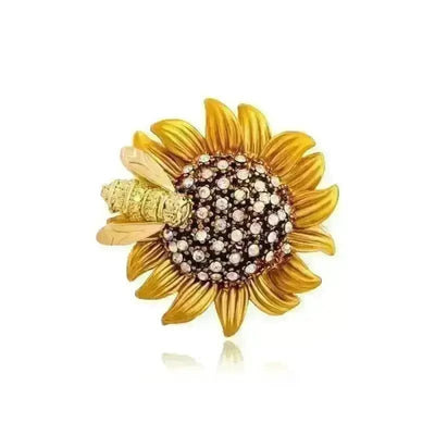Shop Pin Bee Daisy Brooch - A Delightful Accessory for Your Wardrobe