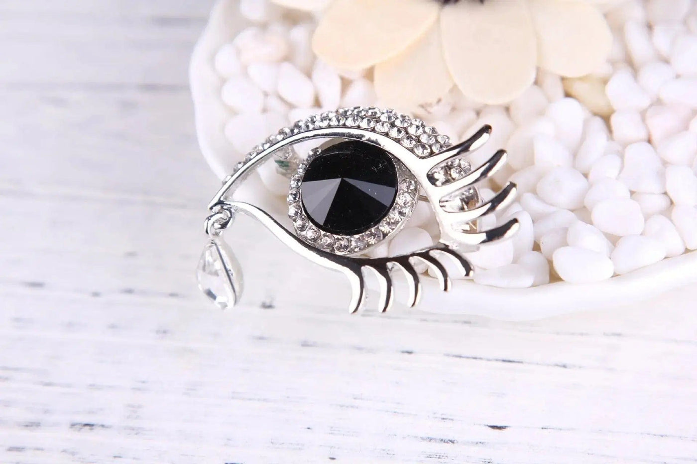 BROOCHITON Brooches diamond-encrusted tear eye design brooch silver and white