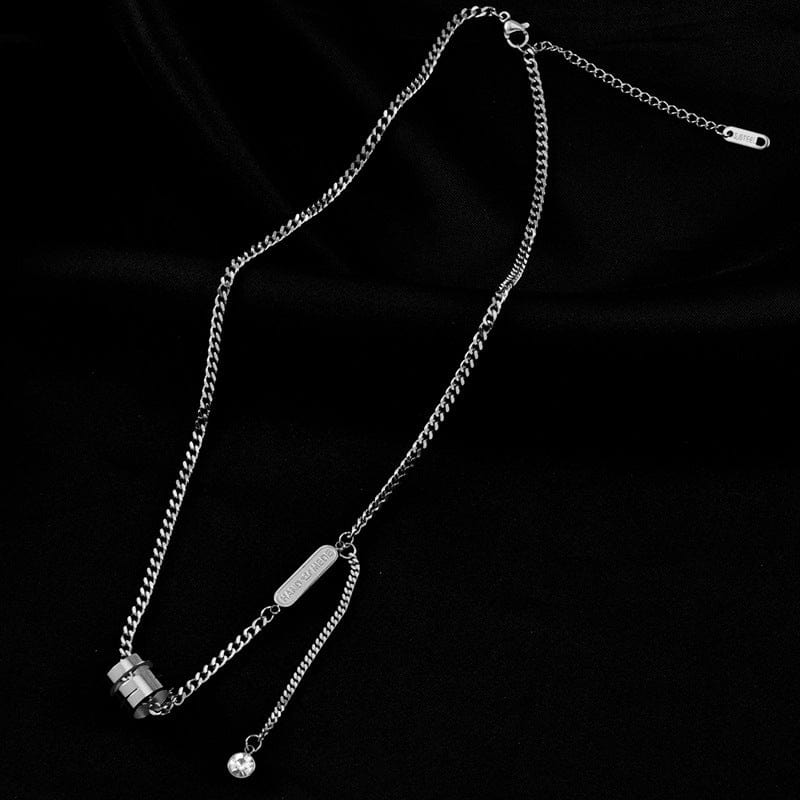 BROOCHITON Necklaces Silver Titanium Steel Light Luxury Transit Port Style Necklace Cold Style Clavicle Chain
