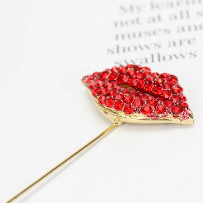 BROOCHITON diamond red lip lipstick brooch closeup view of its top