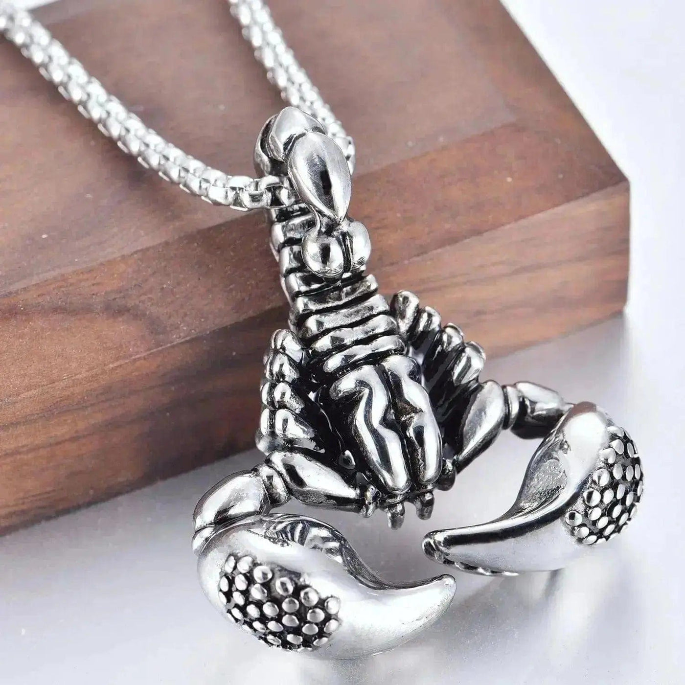 BROOCHITON Necklaces Silver Vintage Big Scorpion Pendant
