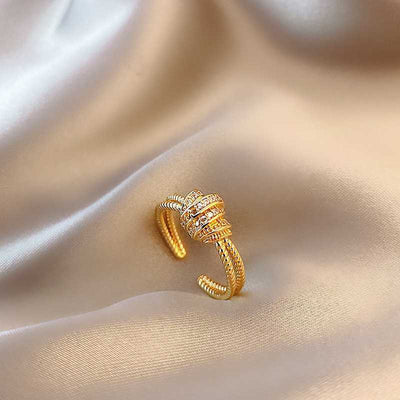 Women's Adjustable Zircon Ring: Unfold Elegance Now 💍