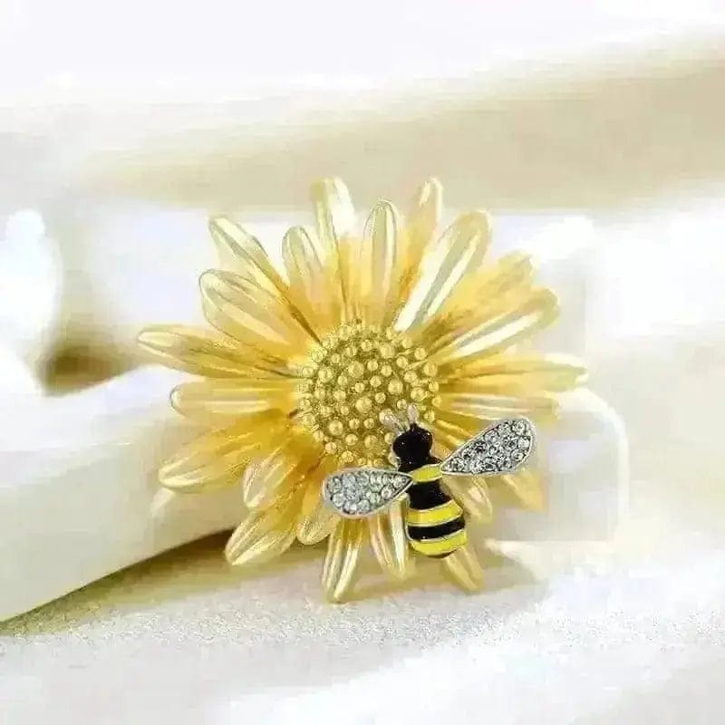 BROOCHITON Brooches Yellow Chic Sweet Daisy Little Bee Brooch