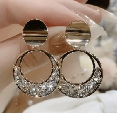 Diamond-studded Pearl Earrings BROOCHITON