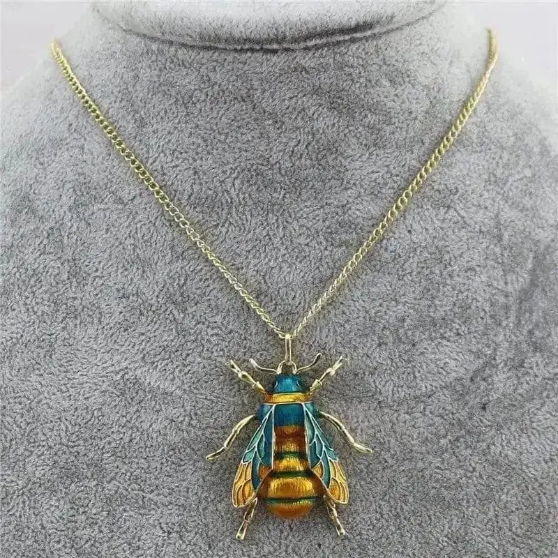 BROOCHITON Necklaces bee pendant necklace nature-inspired on manikan neck