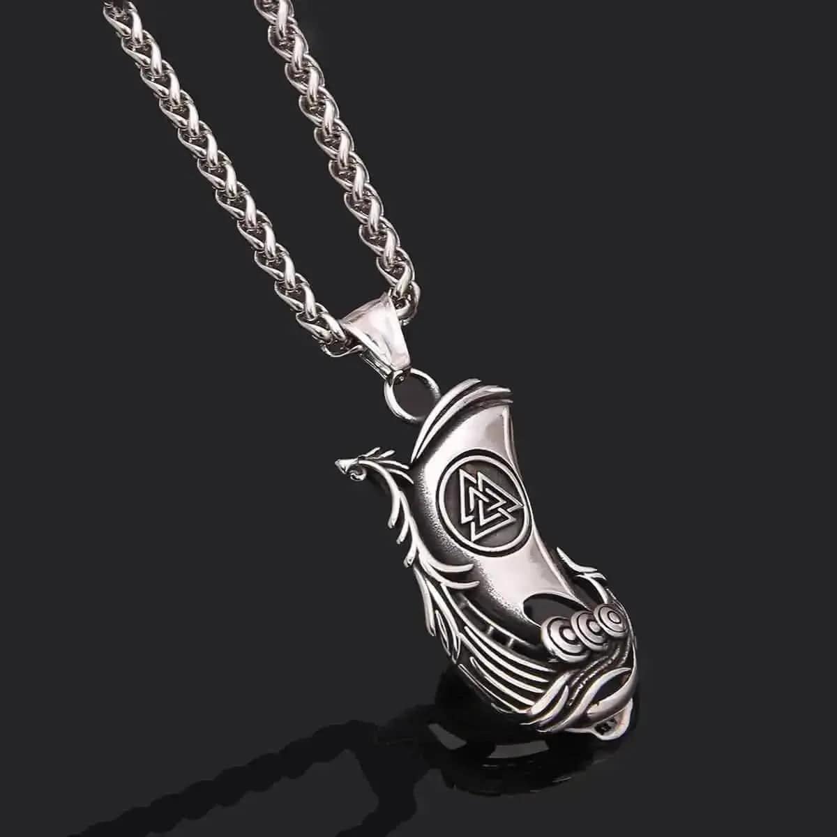 BROOCHITON Necklaces New Pendant Necklace Stainless Steel