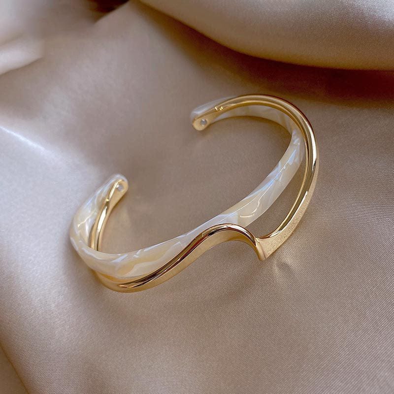 Top view of White Shellfish Double Bracelet